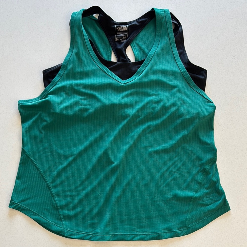 The North Face Flashdry Athletic Tank w/built-bra